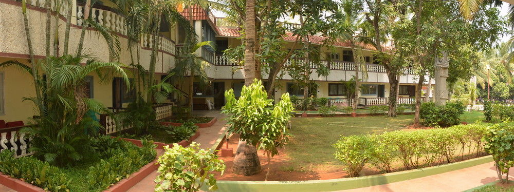Sea Breeze Beach Resort مهاباليبورام المظهر الخارجي الصورة